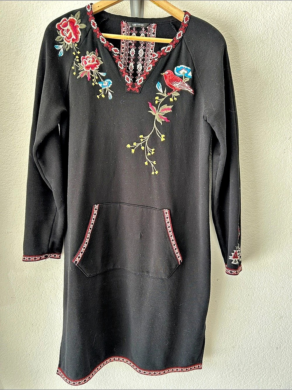 Driftwood Layla Embroidered Sweatshirt Dress Black & Red Large